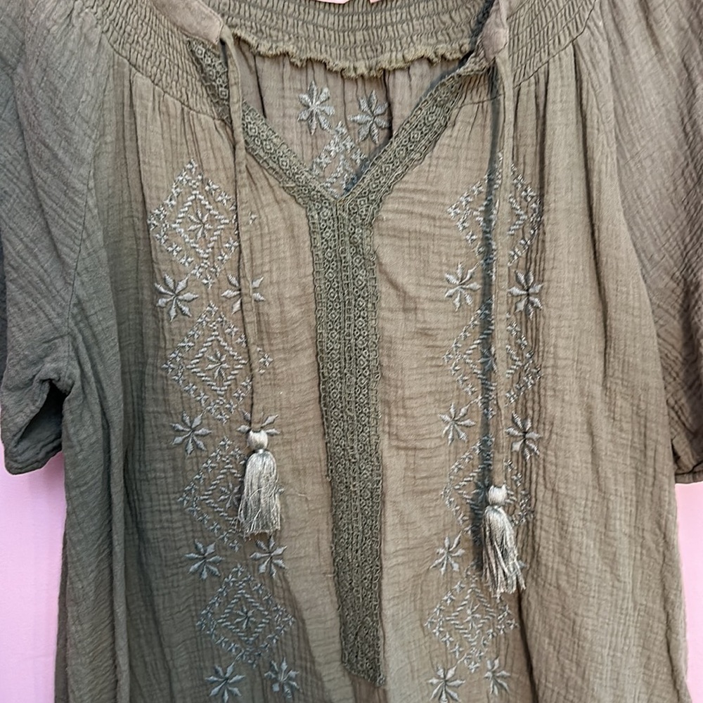 Embroidered Cover Up - Picture 3 of 4